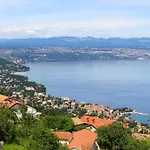 Lägenhet With Parking Space Lovran, Opatija - 7705 Lovran