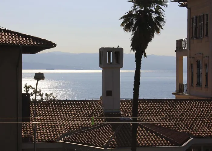 With Parking Space Lovran, Opatija - 7705 Laurana